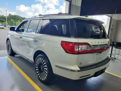 Photos of 2020 Lincoln Navigator Black Label for sale in Indianapolis, IN at AutoGiant USA Indianapolis