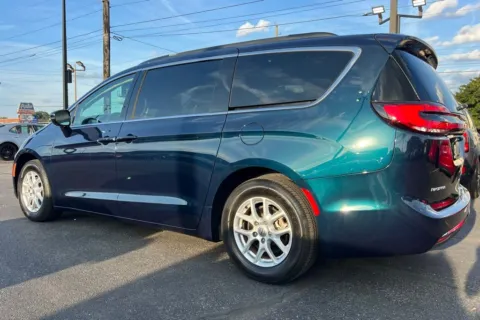 Another view of 2022 Chrysler Pacifica Touring L for sale in Indianapolis, IN at AutoGiant USA Indianapolis