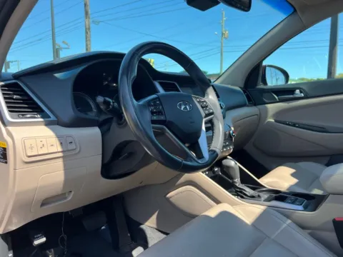 Photos of 2016 Hyundai Tucson Limited for sale in Indianapolis, IN at AutoGiant USA Indianapolis