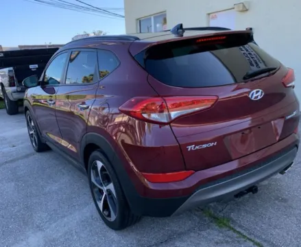 Photos of 2016 Hyundai Tucson Limited for sale in Indianapolis, IN at AutoGiant USA Indianapolis