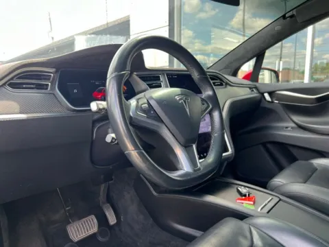 Photos of 2017 Tesla Model X 90D for sale in Indianapolis, IN at AutoGiant USA Indianapolis