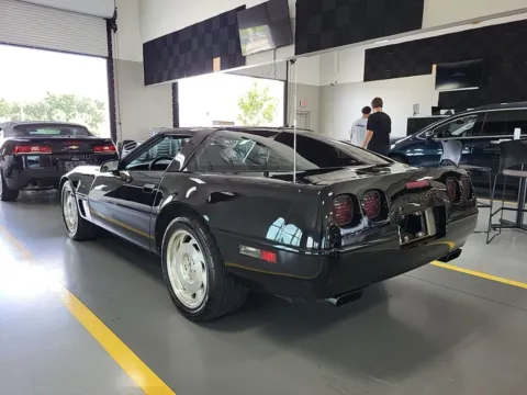 Photos of 1996 Chevrolet Corvette for sale in Indianapolis, IN at AutoGiant USA Indianapolis