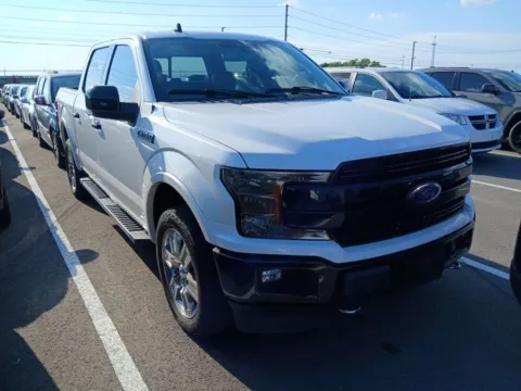 Photos of 2019 Ford F-150 Lariat for sale in Indianapolis, IN at AutoGiant USA Indianapolis