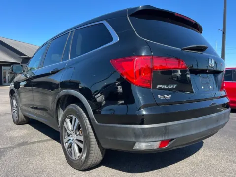 More photos of 2016 Honda Pilot EX-L at AutoGiant USA Indianapolis, IN