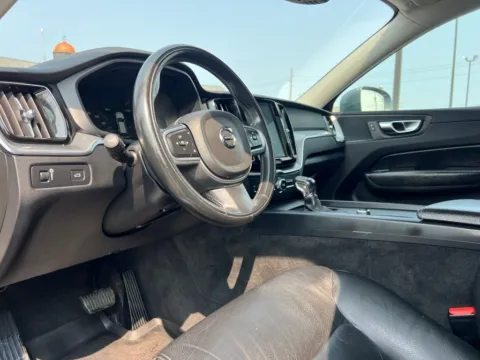 Photos of 2018 Volvo XC60 T5 Momentum for sale in Indianapolis, IN at AutoGiant USA Indianapolis