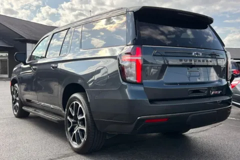 More photos of 2021 Chevrolet Suburban RST at AutoGiant USA Indianapolis, IN