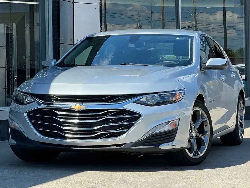 Silver 2020 Chevrolet Malibu LT for sale in Indianapolis, IN