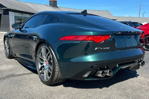 More photos of 2016 Jaguar F-TYPE R at AutoGiant USA Indianapolis, IN