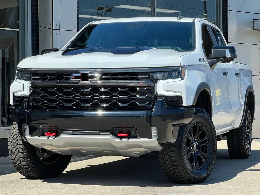 White 2023 Chevrolet Silverado 1500 ZR2 for sale in Indianapolis, IN