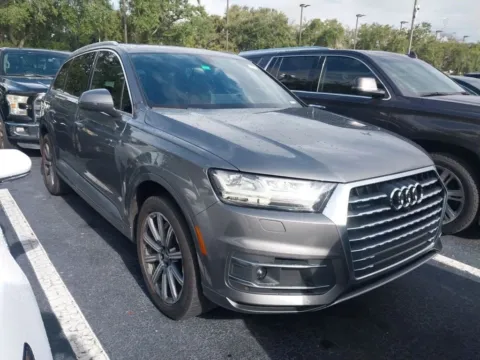 Photos of 2017 Audi Q7 2.0T Premium Plus for sale in Indianapolis, IN at AutoGiant USA Indianapolis