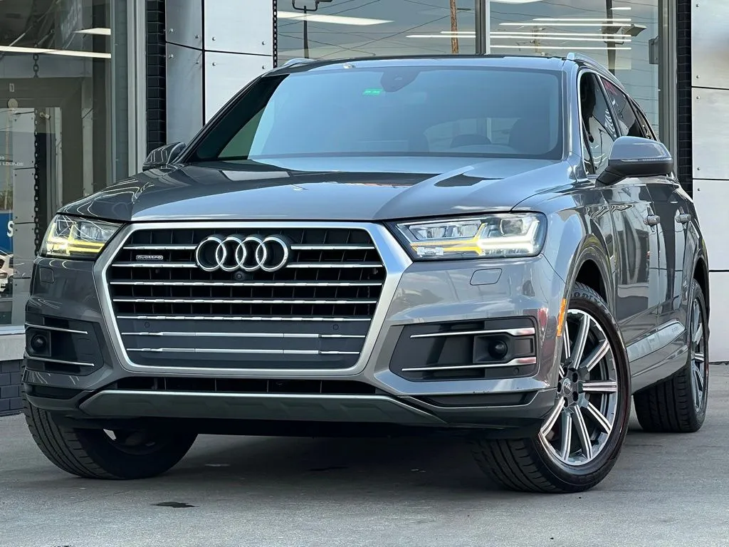 Gray 2017 Audi Q7 2.0T Premium Plus for sale in Indianapolis, IN