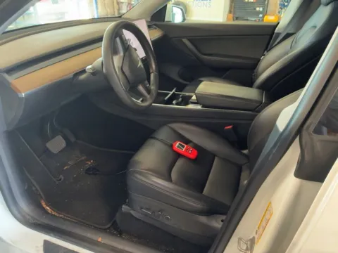 More photos of 2021 Tesla Model Y Long Range at AutoGiant USA Indianapolis, IN