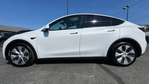 Another view of 2021 Tesla Model Y Long Range for sale in Indianapolis, IN at AutoGiant USA Indianapolis