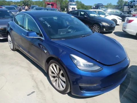 Photos of 2018 Tesla Model 3 Long Range for sale in Indianapolis, IN at AutoGiant USA Indianapolis