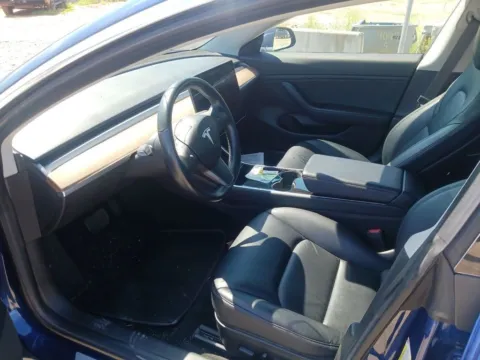 More photos of 2018 Tesla Model 3 Long Range at AutoGiant USA Indianapolis, IN