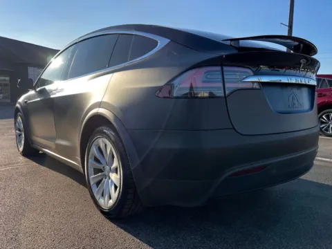 More photos of 2020 Tesla Model X Long Range at AutoGiant USA Indianapolis, IN