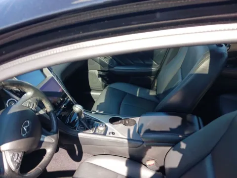 More photos of 2015 INFINITI Q50 Premium at AutoGiant USA Indianapolis, IN