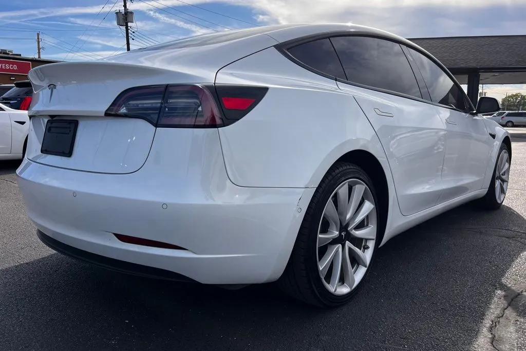 2020 Tesla Model 3 Performance photo 3