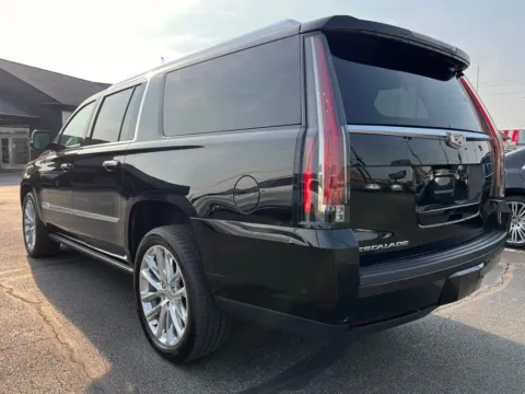 More photos of 2020 Cadillac Escalade ESV Premium at AutoGiant USA Indianapolis, IN