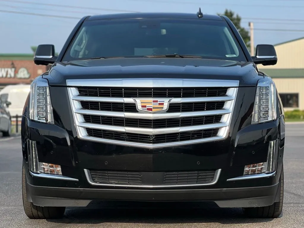 2020 Cadillac Escalade ESV Premium photo 4