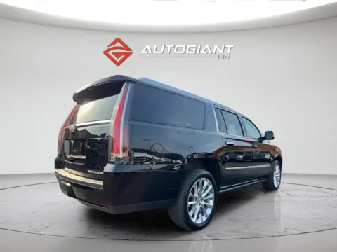 More photos of 2020 Cadillac Escalade ESV Premium at AutoGiant USA Indianapolis, IN