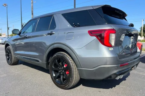 More photos of 2021 Ford Explorer ST at AutoGiant USA Indianapolis, IN