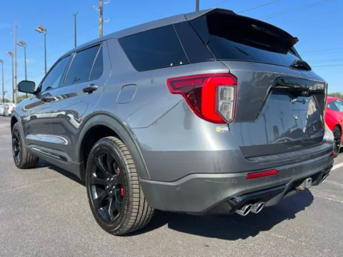 More photos of 2021 Ford Explorer ST at AutoGiant USA Indianapolis, IN