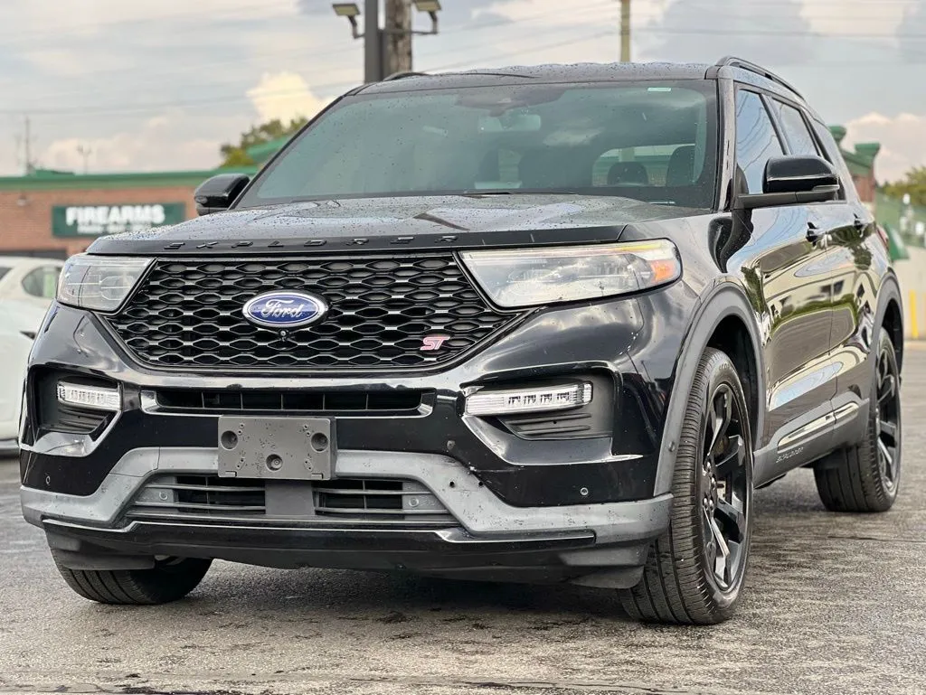2020 Ford Explorer ST photo 4