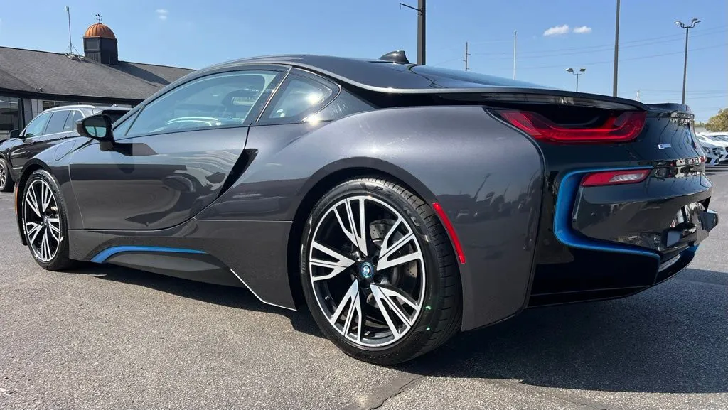 2015 Bmw i8 8-Series photo 2