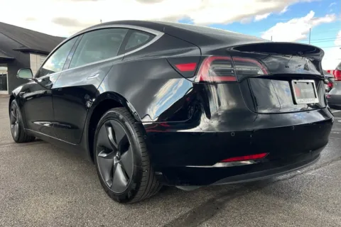 More photos of 2018 Tesla Model 3 Long Range at AutoGiant USA Indianapolis, IN