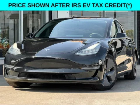 Black 2018 Tesla Model 3 Mid Range for sale in Indianapolis, IN