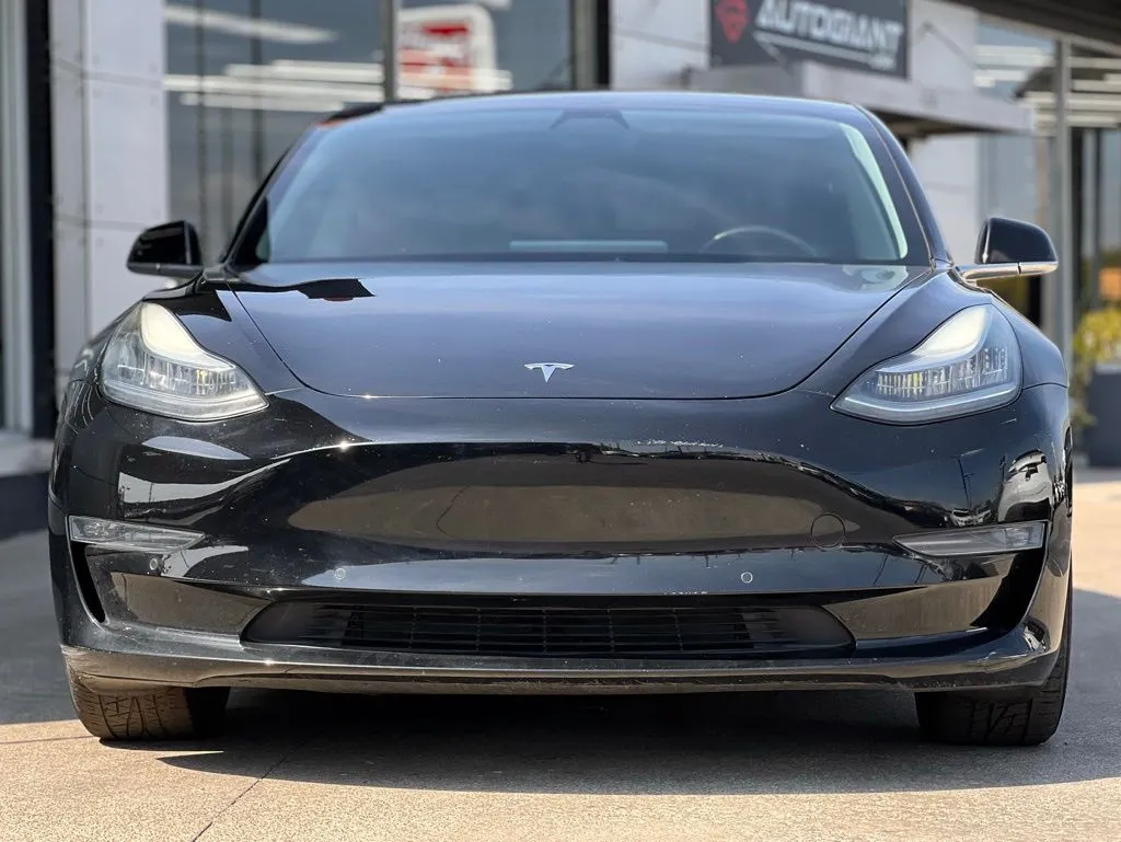 2018 Tesla Model 3 Mid Range photo 28