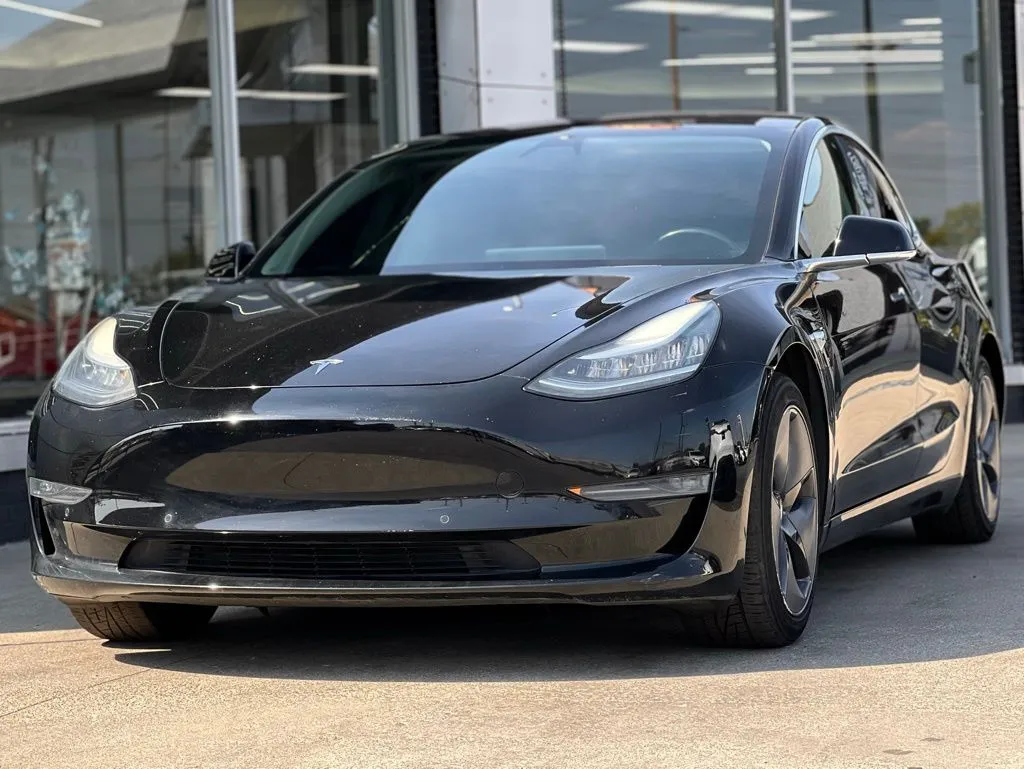2018 Tesla Model 3 Mid Range photo 5