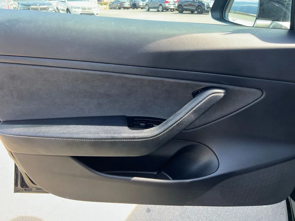 2018 Tesla Model 3 Mid Range photo 8