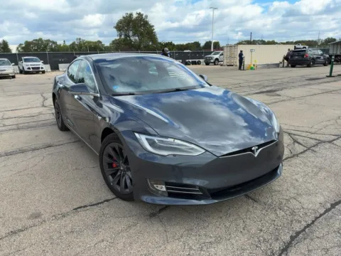 Photos of 2019 Tesla Model S Performance for sale in Indianapolis, IN at AutoGiant USA Indianapolis