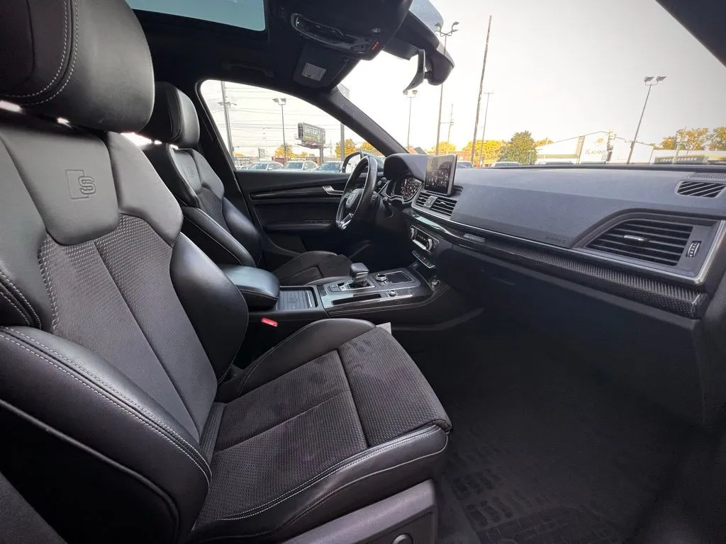 2019 Audi SQ5 Premium Plus photo 36