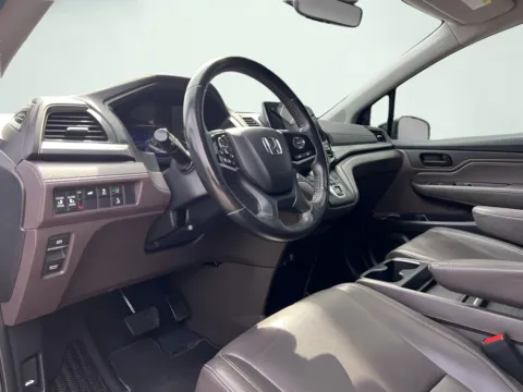 Photos of 2020 Honda Odyssey EX-L for sale in Indianapolis, IN at AutoGiant USA Indianapolis