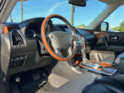 Photos of 2018 INFINITI QX80 for sale in Indianapolis, IN at AutoGiant USA Indianapolis