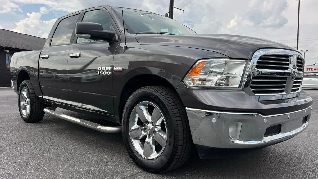 2018 Ram 1500 Big Horn photo 3