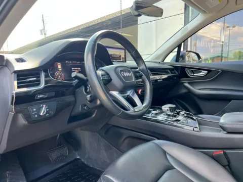 Photos of 2019 Audi Q7 55 Premium Plus for sale in Indianapolis, IN at AutoGiant USA Indianapolis