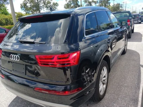 Another view of 2019 Audi Q7 55 Premium Plus for sale in Indianapolis, IN at AutoGiant USA Indianapolis