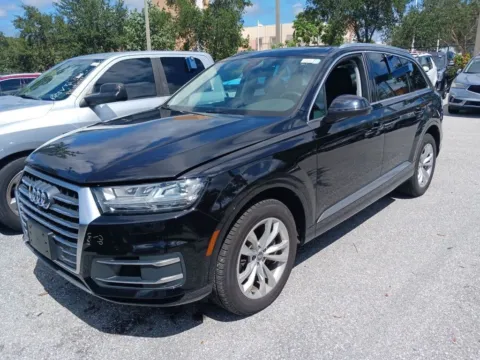 Black 2019 Audi Q7 55 Premium Plus for sale in Indianapolis, IN