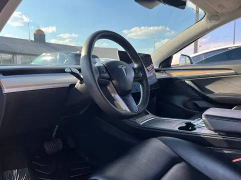 Photos of 2021 Tesla Model 3 Standard Range Plus for sale in Indianapolis, IN at AutoGiant USA Indianapolis
