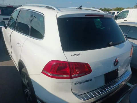 More photos of 2017 Volkswagen Touareg V6 at AutoGiant USA Indianapolis, IN