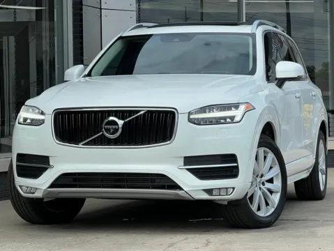 White 2019 Volvo XC90 T6 Momentum for sale in Indianapolis, IN