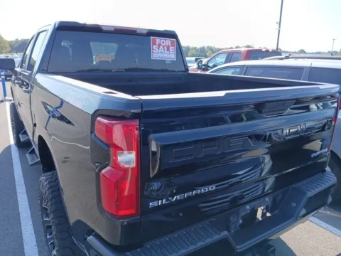 More photos of 2021 Chevrolet Silverado 1500 Custom Trail Boss at AutoGiant USA Indianapolis, IN