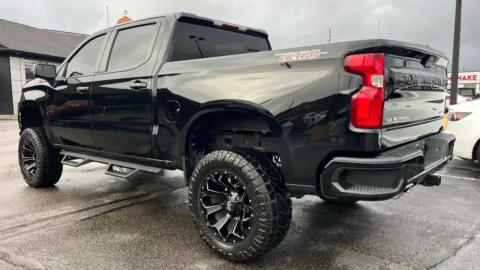 More photos of 2021 Chevrolet Silverado 1500 Custom Trail Boss at AutoGiant USA Indianapolis, IN