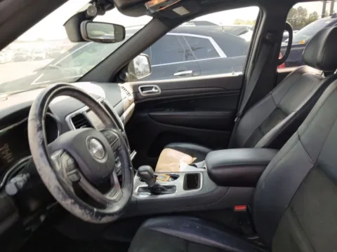 More photos of 2018 Jeep Grand Cherokee Altitude at AutoGiant USA Indianapolis, IN