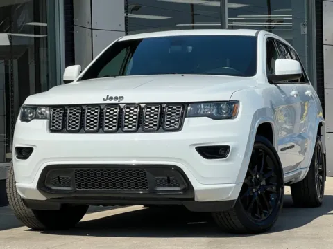 White 2020 Jeep Grand Cherokee Altitude for sale in Indianapolis, IN