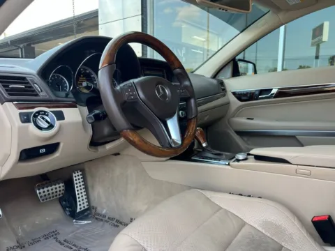 Photos of 2012 Mercedes-Benz E-Class E 350 for sale in Indianapolis, IN at AutoGiant USA Indianapolis